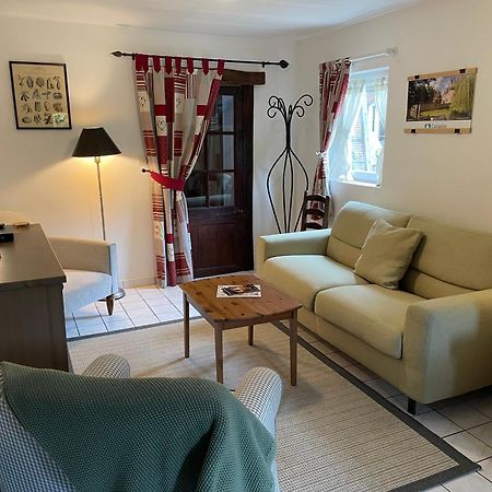 Livarot-Pays-d'Auge Maison De Jardin - Confort, Commodite, Bien Equipe מראה חיצוני תמונה