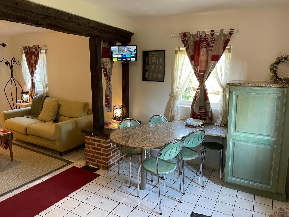 Livarot-Pays-d'Auge Maison De Jardin - Confort, Commodite, Bien Equipe מראה חיצוני תמונה